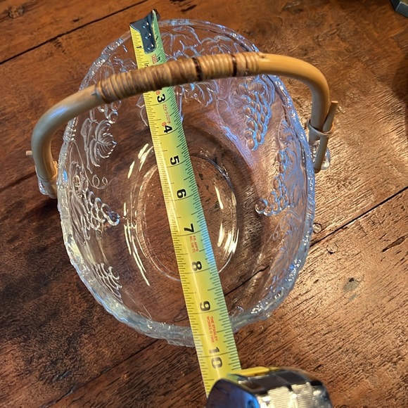 Vintage Aderia Glass Bowl/Basket w/ Rattan Handle - Picture 6 of 8